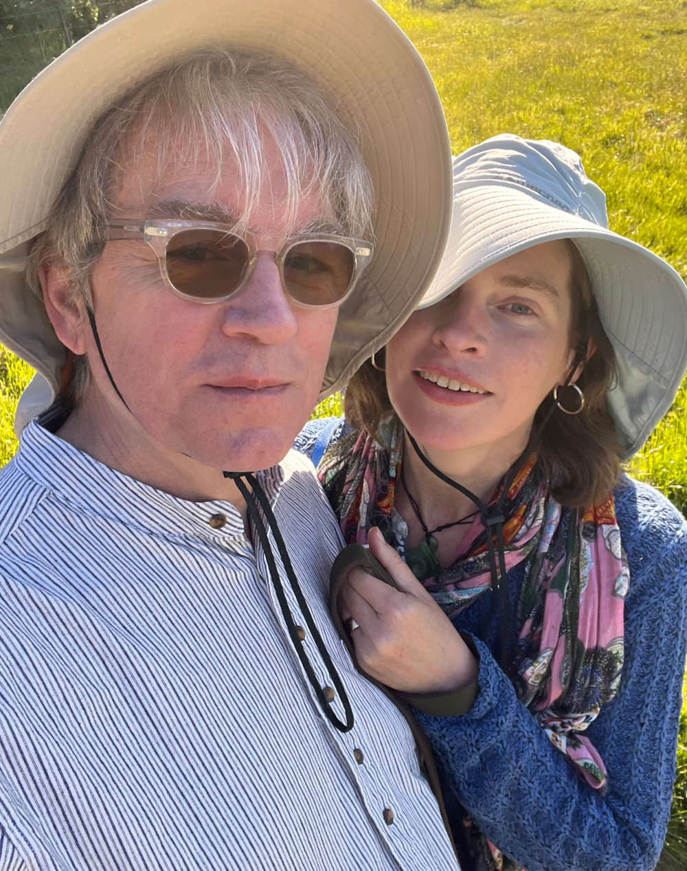 Family walk in the Port Hills of Christchurch